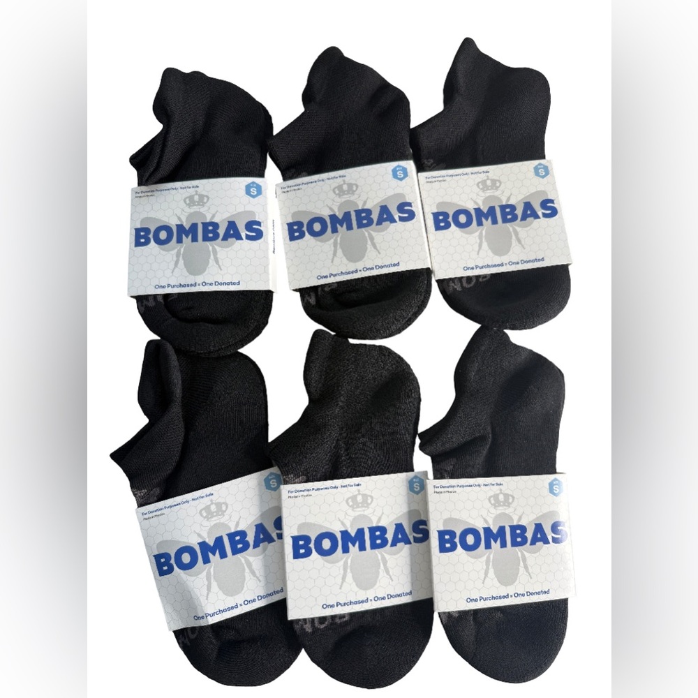 25 Pack Bombas Ankle Classic Black Socks Size Small Unisex